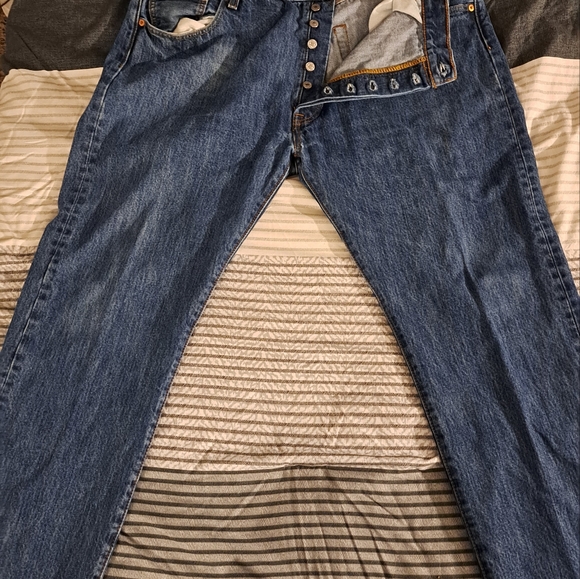 Levis 501 - Picture 3 of 3